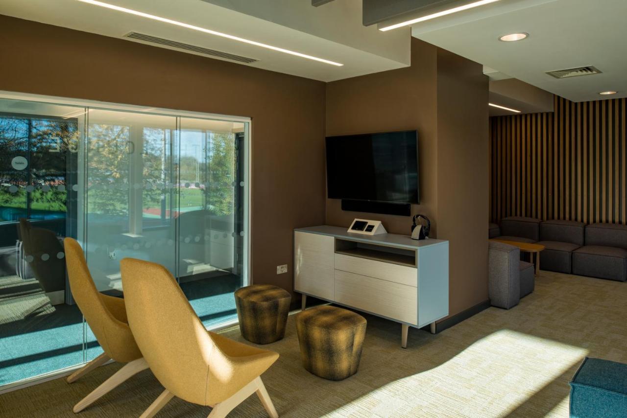 Elite Athlete Centre And Hotel ลอฟเบอเรอ ภายนอก รูปภาพ